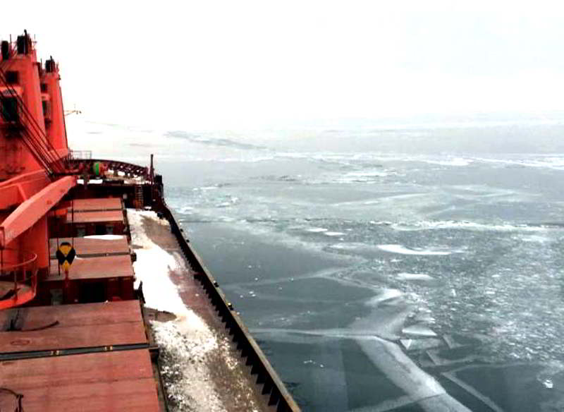 В морском порту Херсона ввели ледовую кампанию и ограничили судоходство